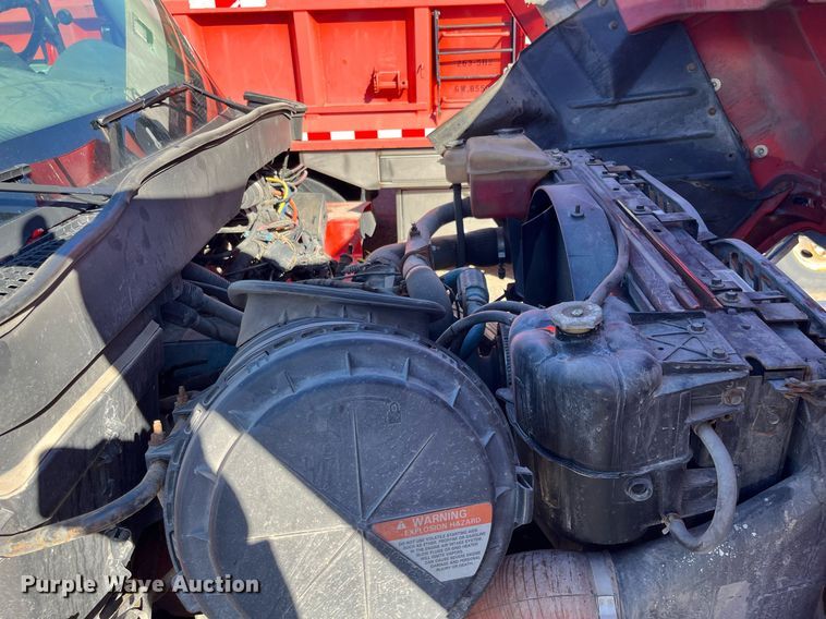 image for item DG5377 2007 International 7400  dump truck