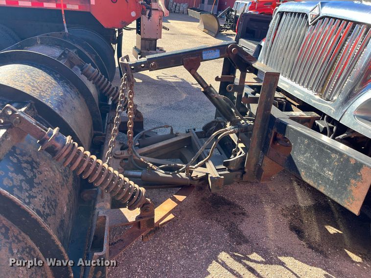 image for item DG5377 2007 International 7400  dump truck