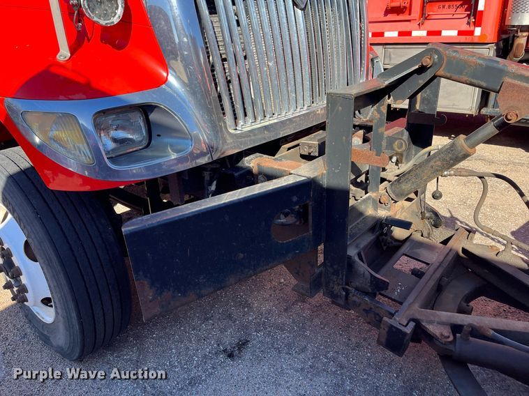 image for item DG5377 2007 International 7400  dump truck