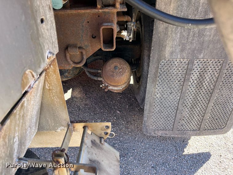 image for item DG5377 2007 International 7400  dump truck