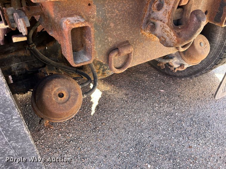 image for item DG5377 2007 International 7400  dump truck