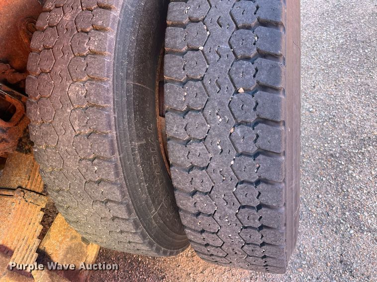 image for item DG5377 2007 International 7400  dump truck