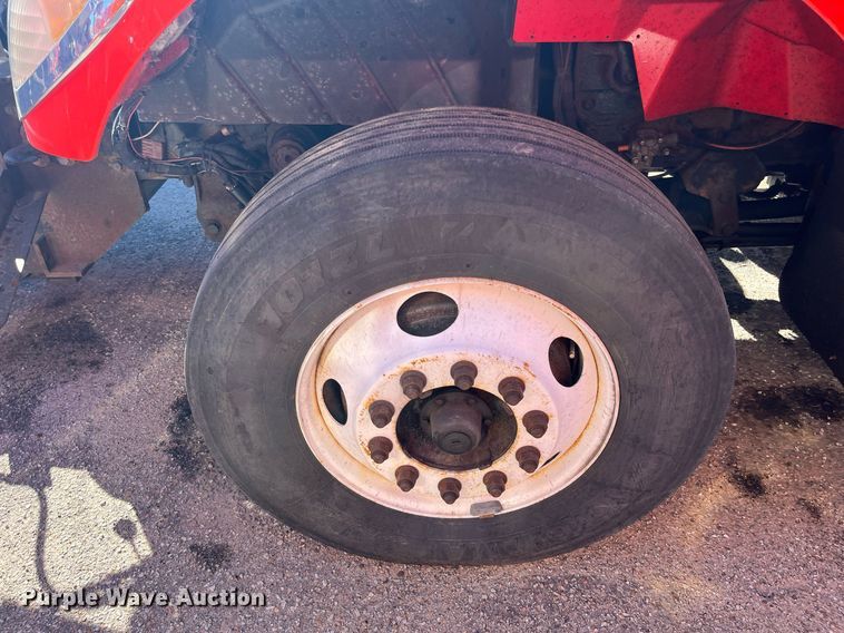 image for item DG5377 2007 International 7400  dump truck