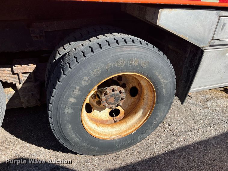 image for item DG5377 2007 International 7400  dump truck