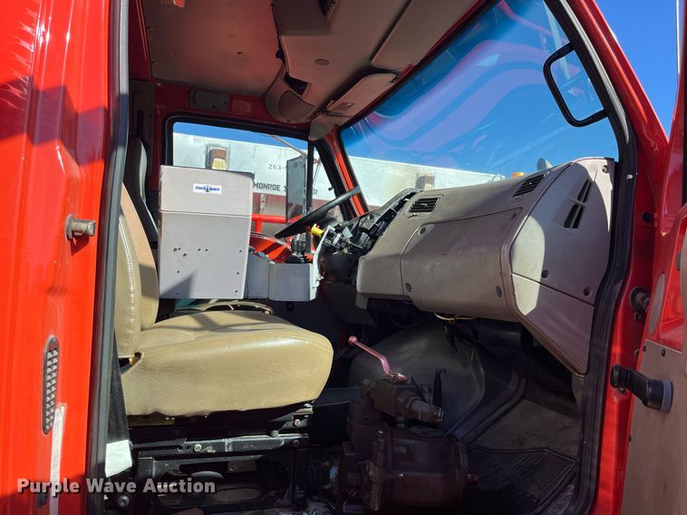 image for item DG5378 2005 Sterling LT7500  dump truck