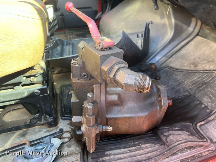 image for item DG5378 2005 Sterling LT7500  dump truck