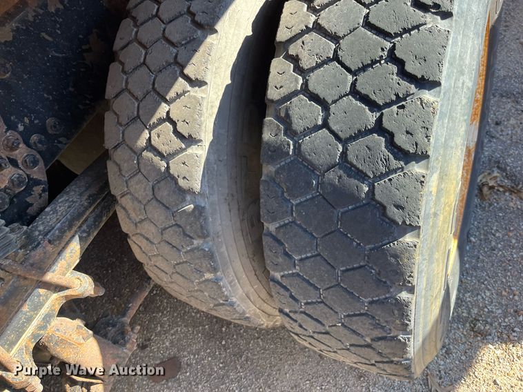 image for item DG5378 2005 Sterling LT7500  dump truck