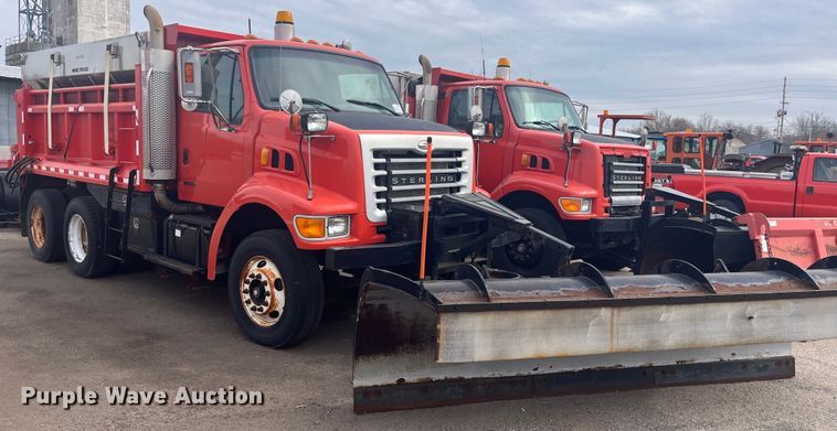 image for item DG5380 2003 Sterling LT7501  dump truck