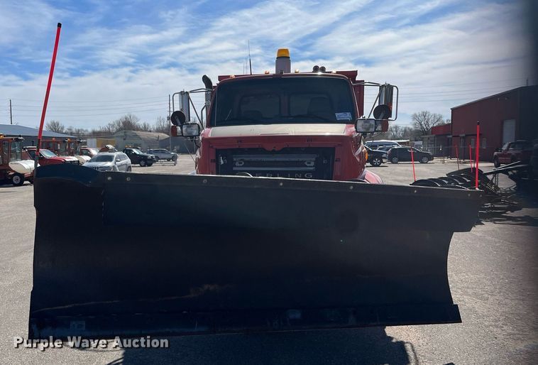 image for item DG5381 2006 Sterling LT7500  dump truck