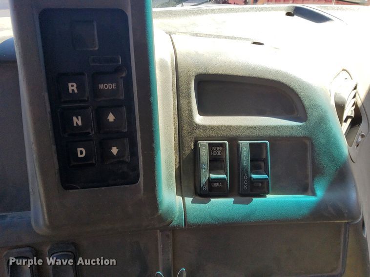 image for item DG5381 2006 Sterling LT7500  dump truck