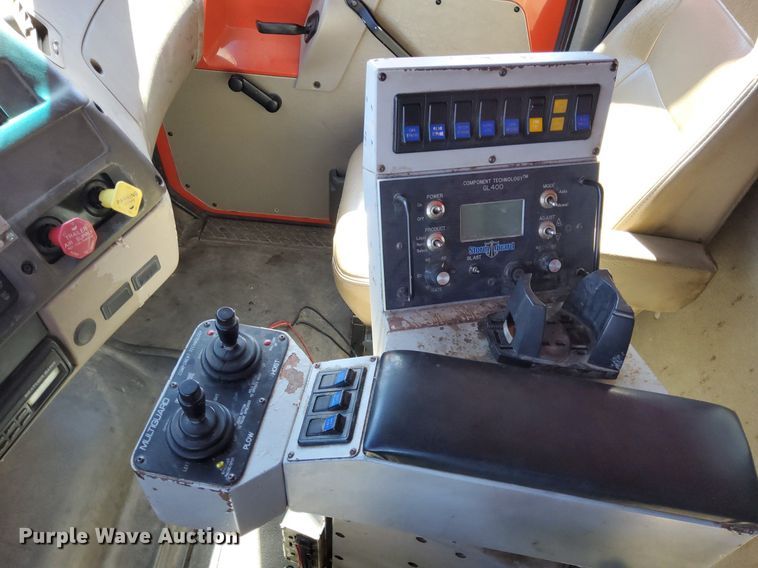 image for item DG5381 2006 Sterling LT7500  dump truck