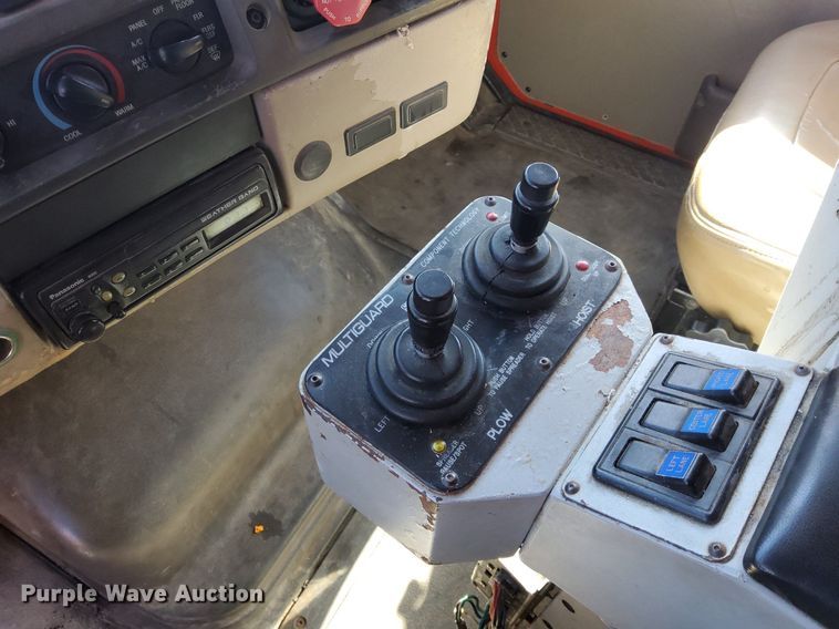 image for item DG5381 2006 Sterling LT7500  dump truck