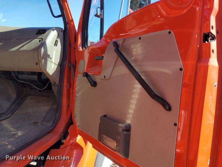 image for item DG5381 2006 Sterling LT7500  dump truck