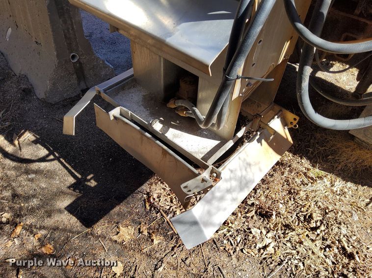 image for item DG5381 2006 Sterling LT7500  dump truck