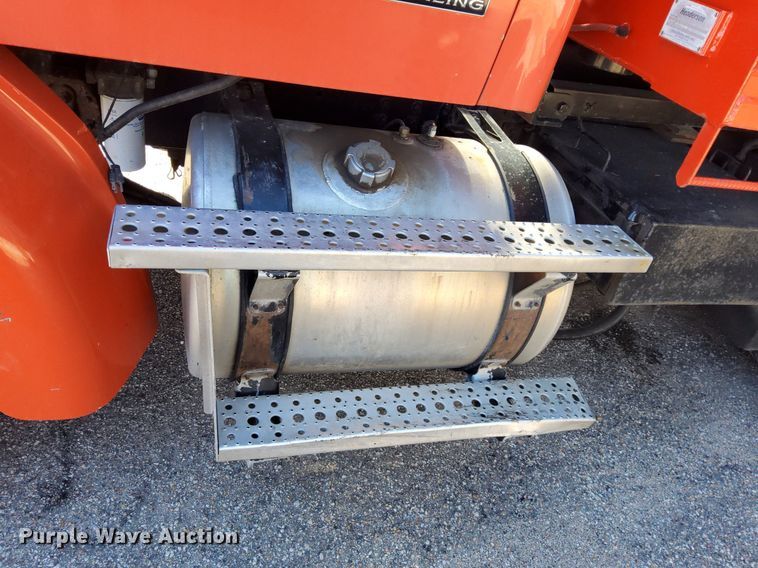 image for item DG5381 2006 Sterling LT7500  dump truck