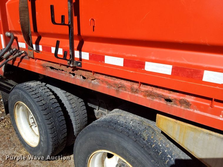 image for item DG5381 2006 Sterling LT7500  dump truck