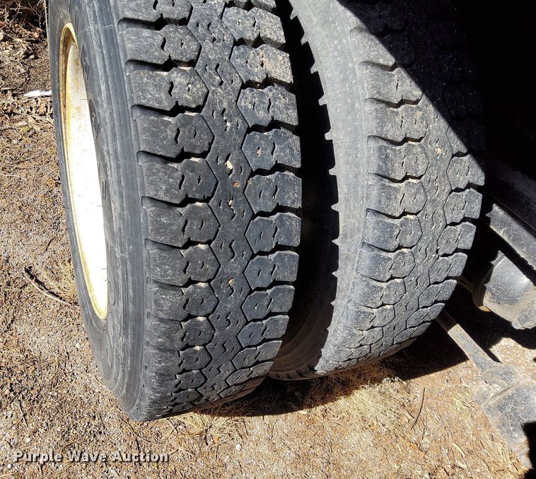 image for item DG5381 2006 Sterling LT7500  dump truck