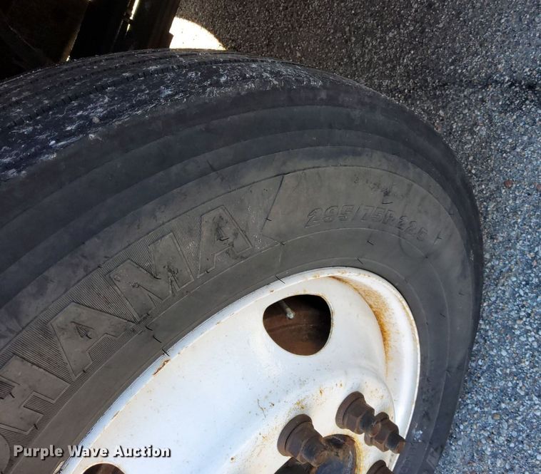 image for item DG5381 2006 Sterling LT7500  dump truck