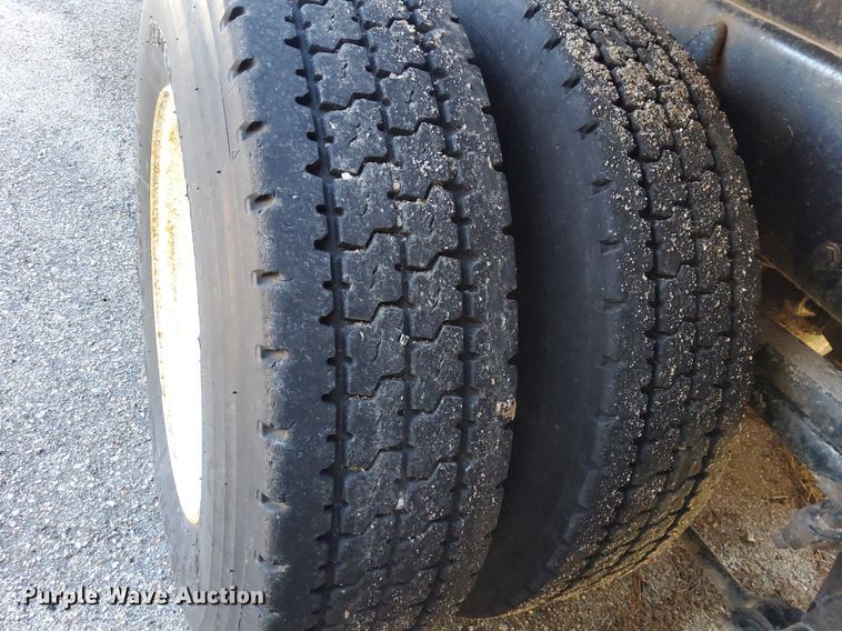 image for item DG5381 2006 Sterling LT7500  dump truck