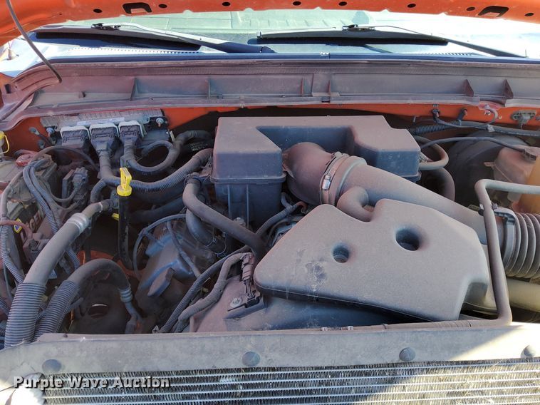 image for item DG5382 2011 Ford F250 Super Duty  Crew Cab utility bed pickup truck