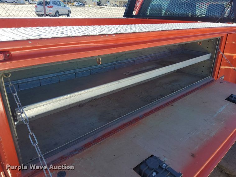 image for item DG5382 2011 Ford F250 Super Duty  Crew Cab utility bed pickup truck