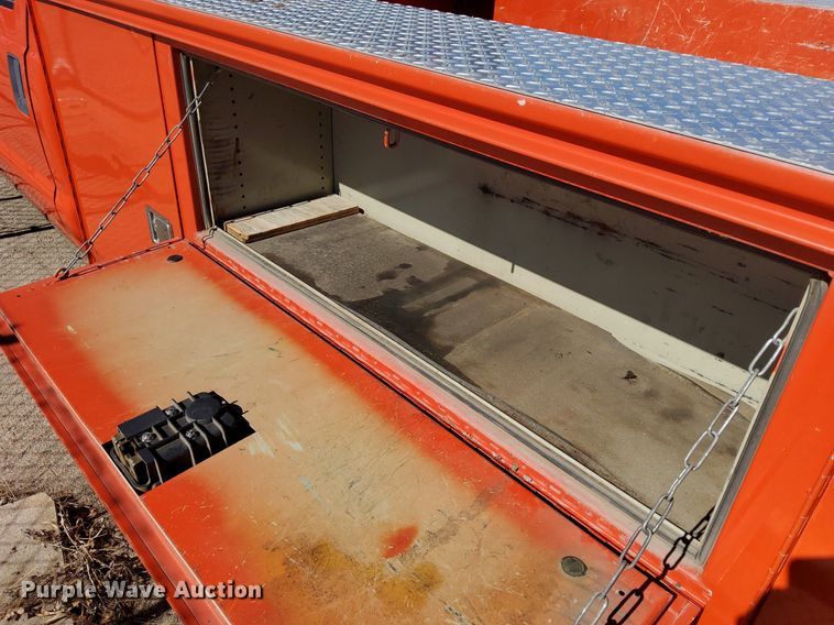 image for item DG5382 2011 Ford F250 Super Duty  Crew Cab utility bed pickup truck