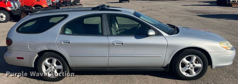 image for item DG5383 2003 Ford Taurus Wagon SE