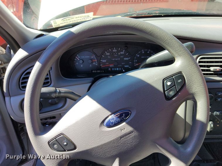 image for item DG5383 2003 Ford Taurus Wagon SE