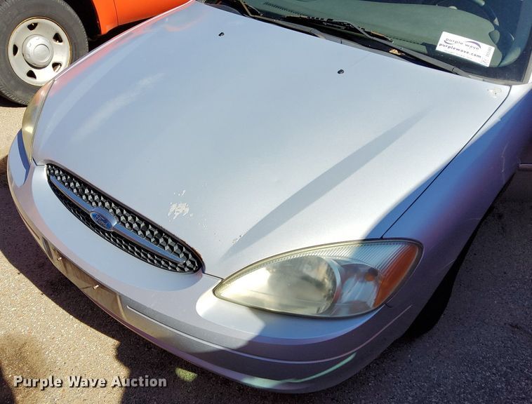 image for item DG5383 2003 Ford Taurus Wagon SE