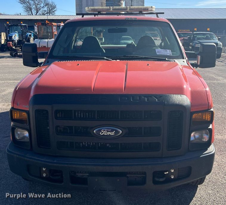 image for item DG5384 2009 Ford F250 Super Duty XL  utility bed pickup truck