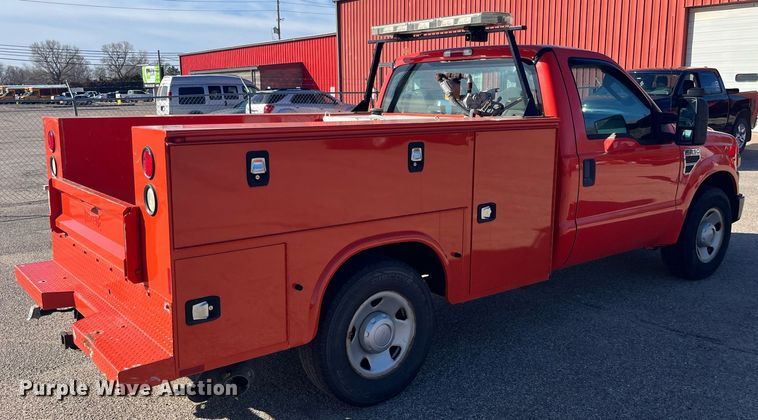 image for item DG5384 2009 Ford F250 Super Duty XL  utility bed pickup truck