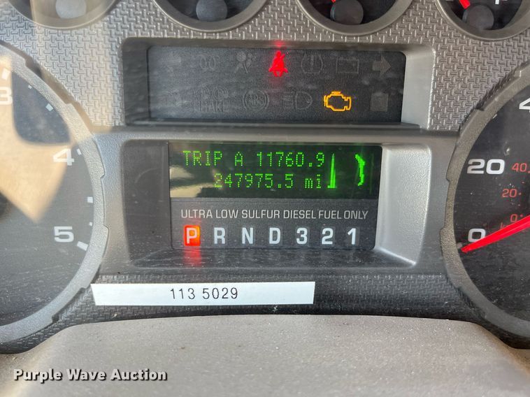 image for item DG5384 2009 Ford F250 Super Duty XL  utility bed pickup truck