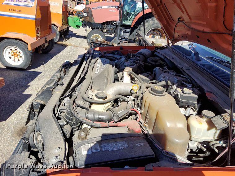 image for item DG5384 2009 Ford F250 Super Duty XL  utility bed pickup truck