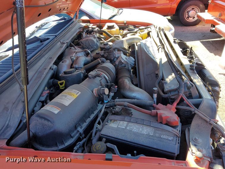 image for item DG5384 2009 Ford F250 Super Duty XL  utility bed pickup truck