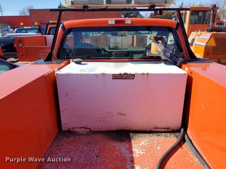 image for item DG5384 2009 Ford F250 Super Duty XL  utility bed pickup truck