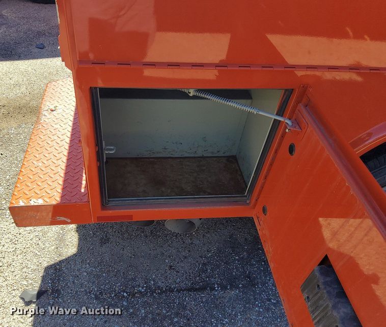 image for item DG5384 2009 Ford F250 Super Duty XL  utility bed pickup truck