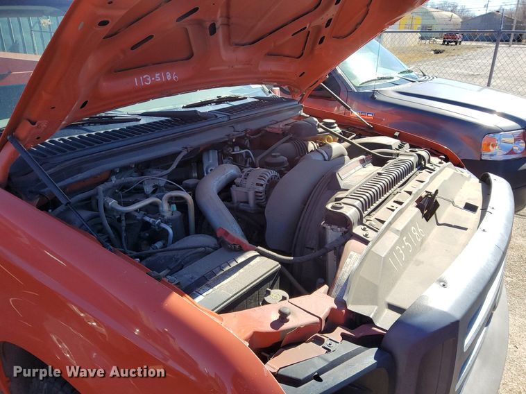 image for item DG5386 2006 Ford F250 Super Duty  utility bed pickup truck