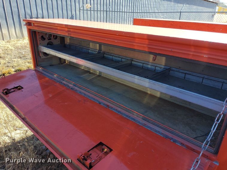 image for item DG5386 2006 Ford F250 Super Duty  utility bed pickup truck