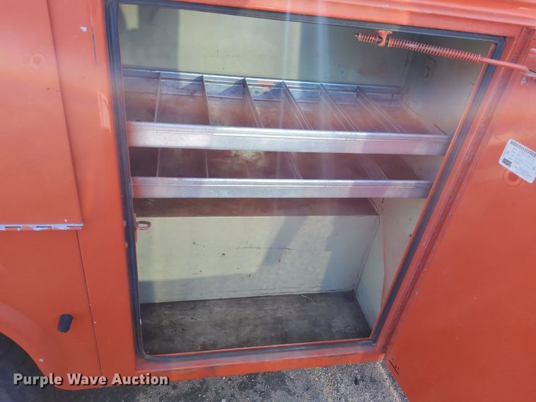 image for item DG5386 2006 Ford F250 Super Duty  utility bed pickup truck