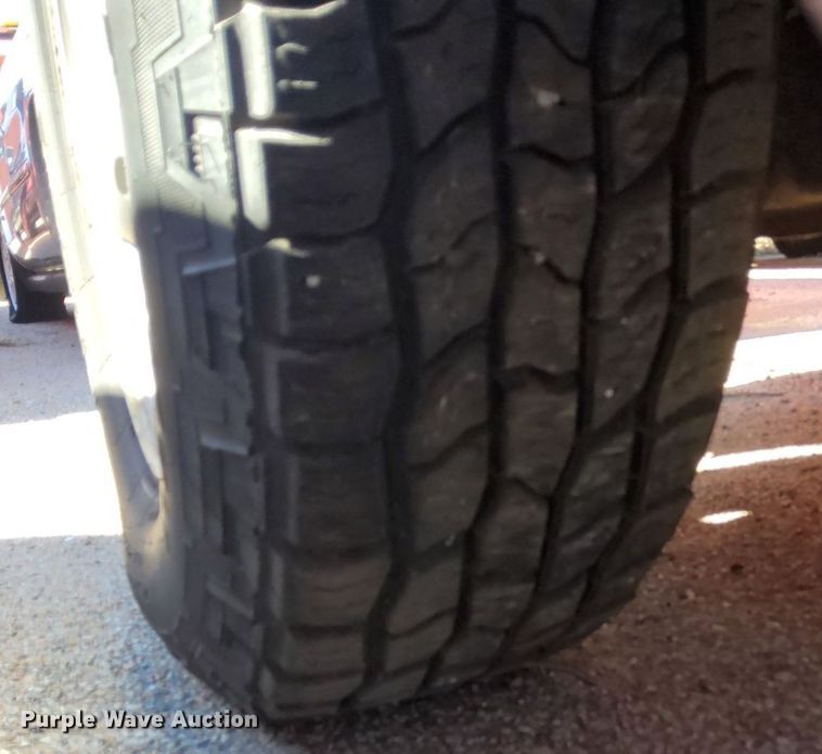 image for item DG5386 2006 Ford F250 Super Duty  utility bed pickup truck