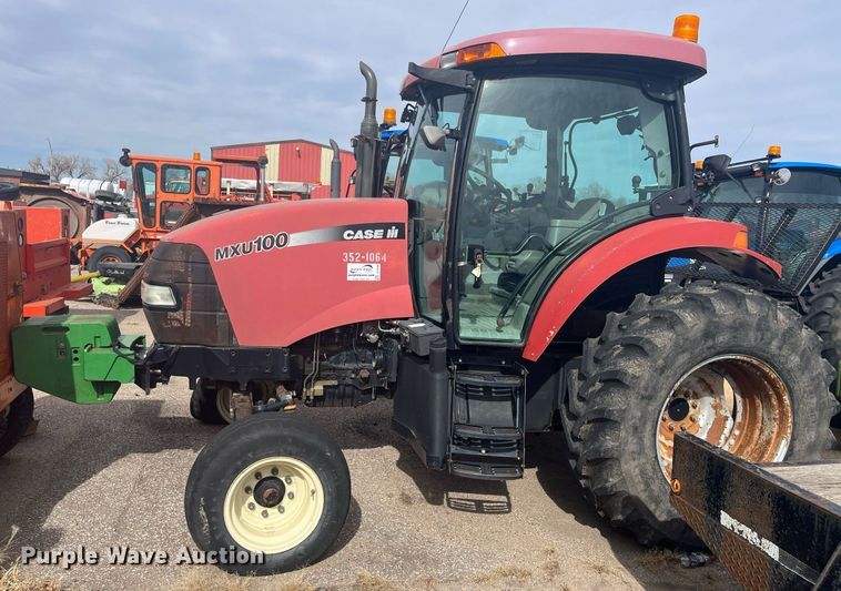 image for item DG5388 2004 Case IH MXU100  tractor