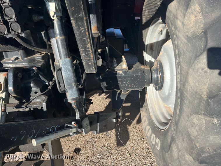 image for item DG5388 2004 Case IH MXU100  tractor