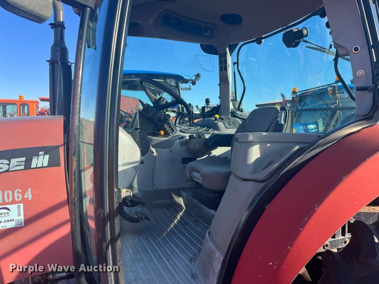 image for item DG5388 2004 Case IH MXU100  tractor