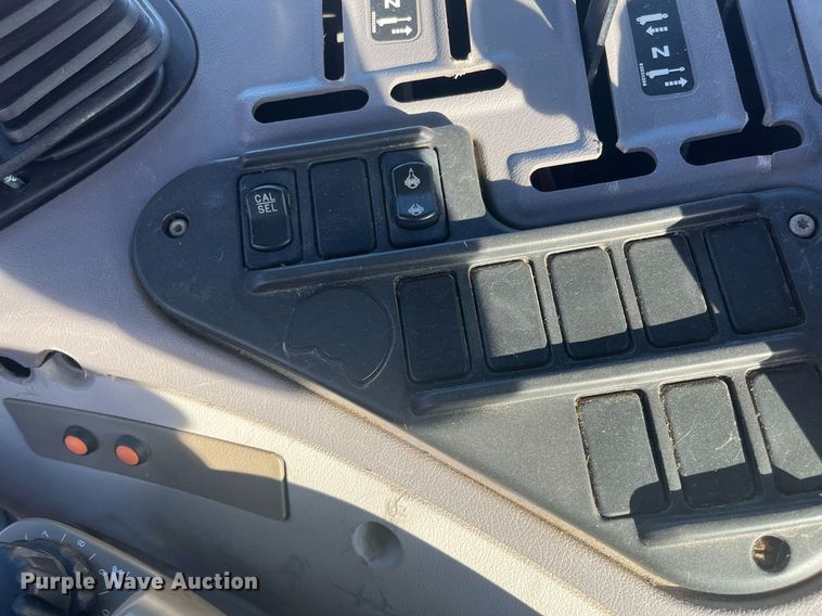 image for item DG5388 2004 Case IH MXU100  tractor