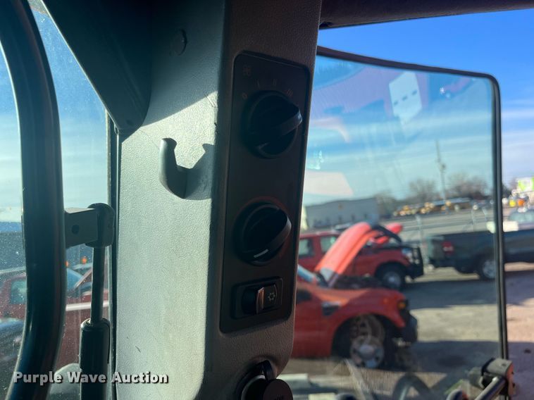 image for item DG5388 2004 Case IH MXU100  tractor