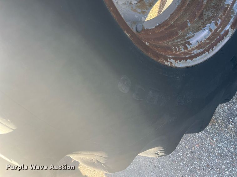 image for item DG5388 2004 Case IH MXU100  tractor