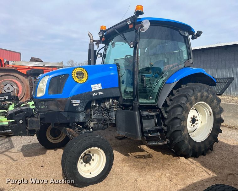 image for item DG5389 2009 New Holland T6020  tractor