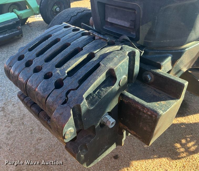 image for item DG5389 2009 New Holland T6020  tractor