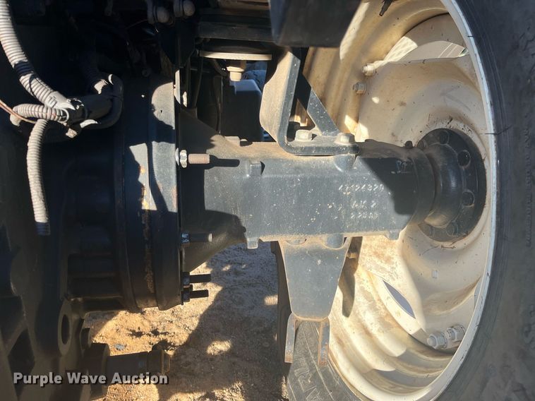 image for item DG5389 2009 New Holland T6020  tractor