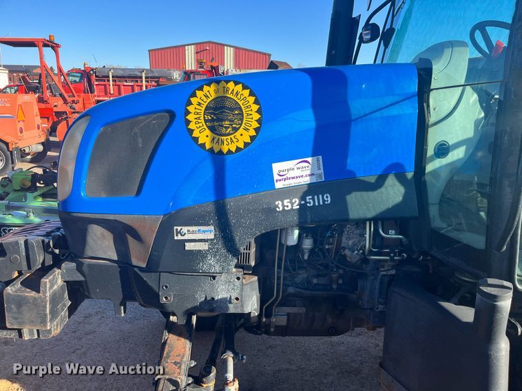 image for item DG5389 2009 New Holland T6020  tractor